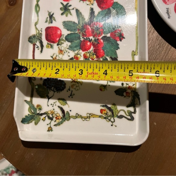 Smeraldo Strawberry Fruit Serving Tray & Plate Melamine Design Imports Italy - Picture 15 of 16